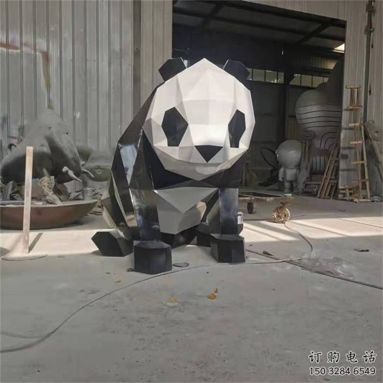 熊貓雕塑制造，白鋼構(gòu)件，幾何切面熊貓雕塑提供