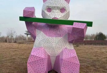 現(xiàn)代熊貓雕塑定制，中式工藝，切面鏤空熊貓雕塑廠家