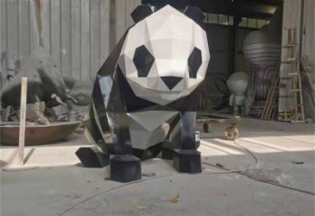 熊貓雕塑制造，白鋼構(gòu)件，幾何切面熊貓雕塑提供