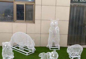 戶外熊貓雕塑通用，多彩藝術(shù)，景觀鏤空熊貓雕塑供應(yīng)