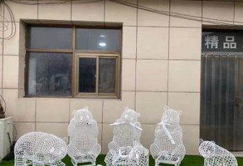 熊貓雕塑制造商，酒店擺件，鏤空熊貓雕塑定制廠家