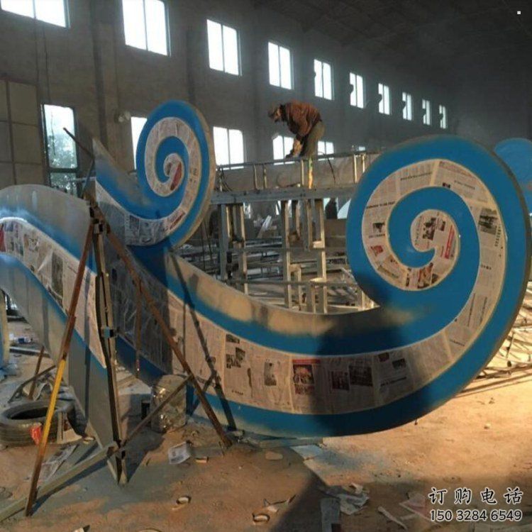 操場云朵雕塑，鏤空景觀雕塑，噴砂制造