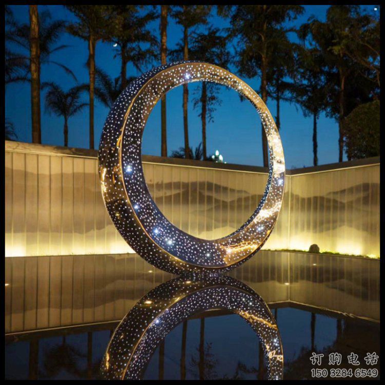 廣場月牙雕塑批發(fā)，廣場系列，鏤空月牙雕塑定價
