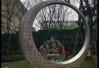 月牙雕塑工廠優(yōu)選，城市裝飾，景觀鏤空月牙雕塑供給