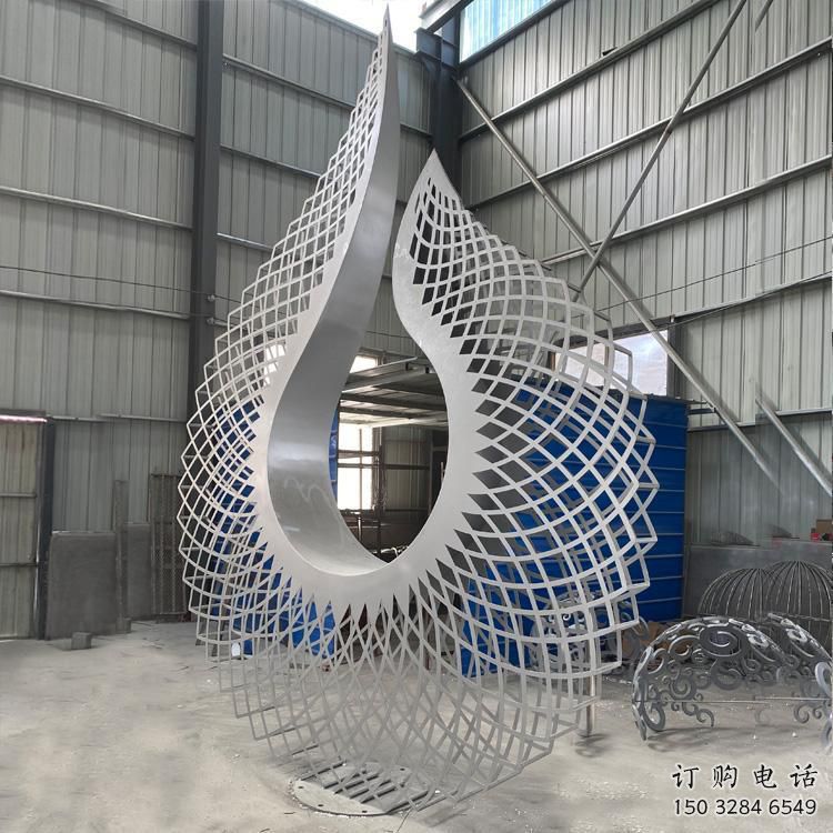 藝術(shù)圓環(huán)雕塑選定，拉絲工藝，景觀鏤空?qǐng)A環(huán)雕塑預(yù)定