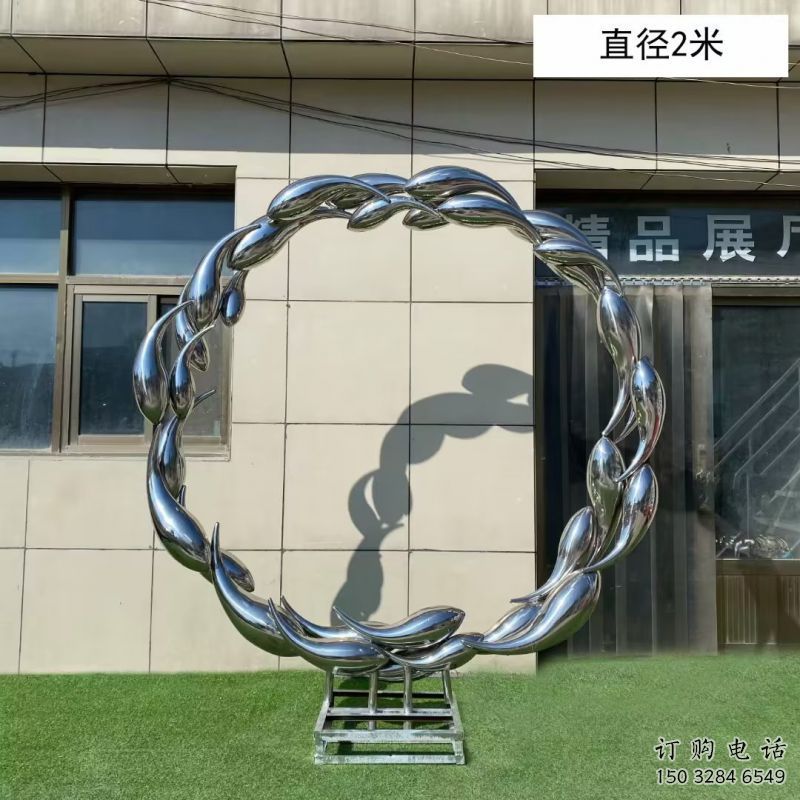 金魚景觀雕塑精品，小區(qū)雕塑，景觀圓環(huán)金魚雕塑提供