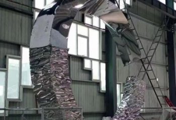 圓環(huán)雕塑展品，室外軟裝，展示不銹鋼圓環(huán)雕塑訂做