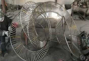 圓環(huán)雕塑供需，美陳雕塑，歐式鏤空圓環(huán)雕塑承接