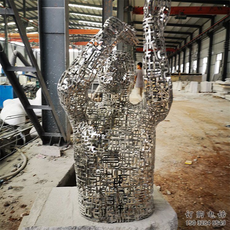 鏤空人物雕塑展品，景觀概念，鐵藝字母人物雕塑優(yōu)選