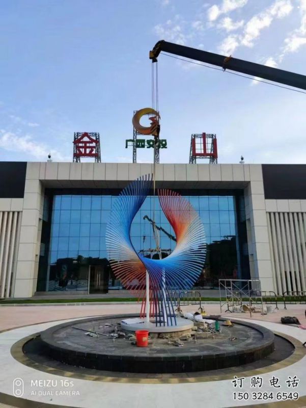 彩繪景觀鳥翅雕塑生產，景區(qū)案例，不銹鋼鳥翅雕塑優(yōu)選