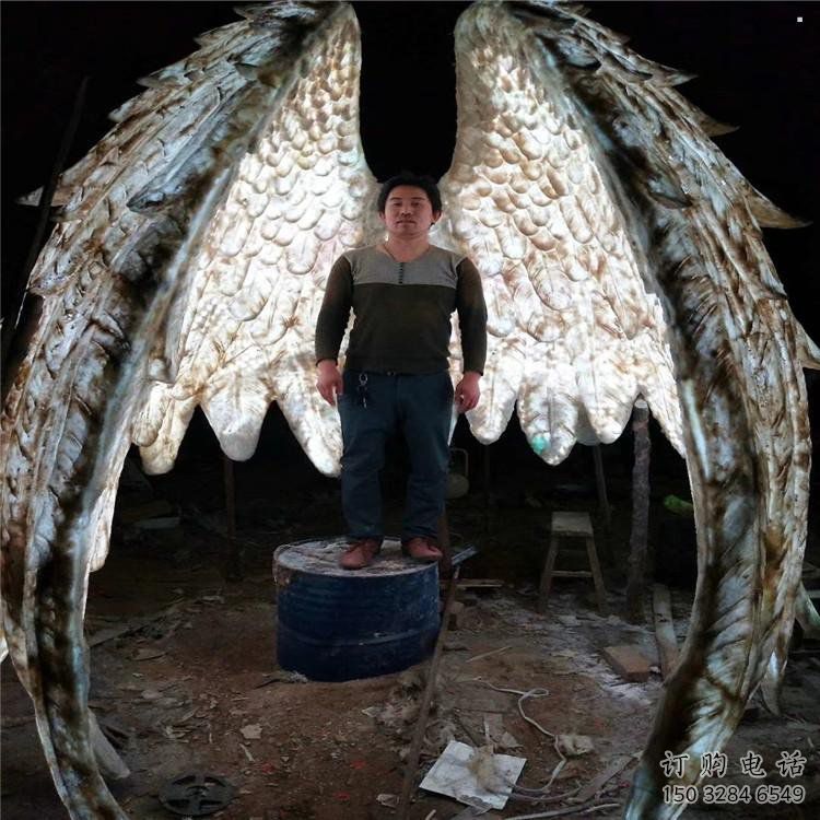 鳥翅雕塑優(yōu)選，多彩藝術(shù)，不銹鋼鳥翅雕塑選用