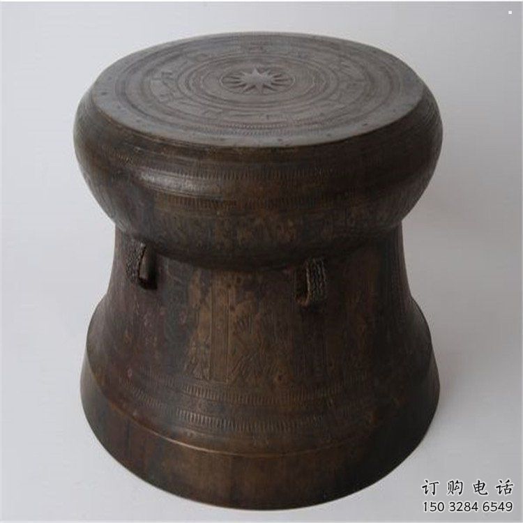 銅鼓雕塑專供，景區(qū)雕塑，城市銅鼓雕塑提供