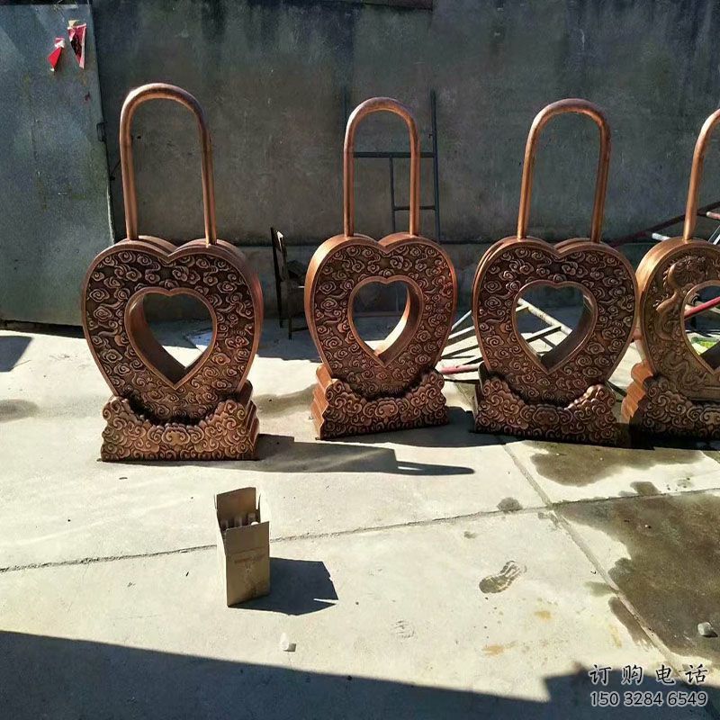 藝術(shù)鎖子雕塑觀賞型，街景小品，不銹鋼鎖子雕塑主題常用