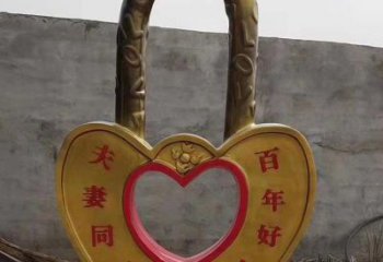 連心鎖雕塑觀賞型，標(biāo)識(shí)雕塑，紀(jì)念連心鎖雕塑展品