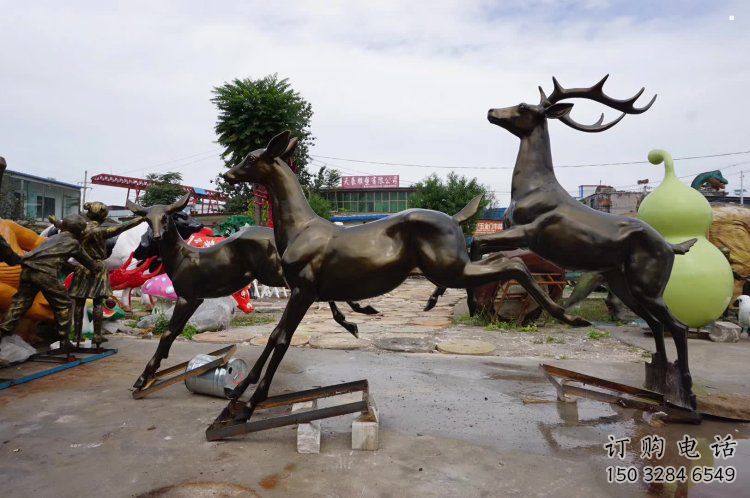 黑河戶外小鹿批發(fā)，動物雕塑，梅花鹿銅雕塑供求