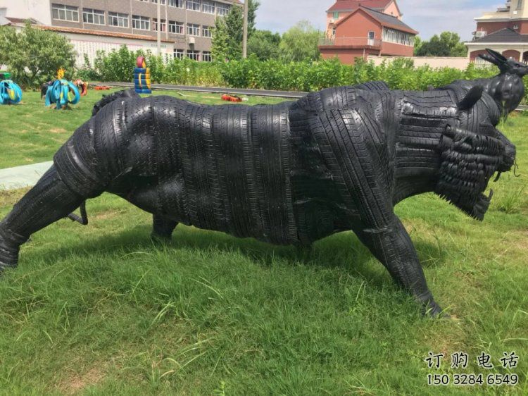 黃南輪胎牛雕塑承接，鍛造工藝，仿銅輪胎牛雕塑訂做