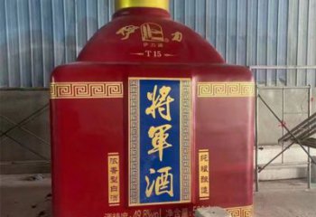 忻州洋酒瓶雕塑選定，景觀雕塑，玻璃鋼洋酒瓶雕塑造型生產(chǎn)商