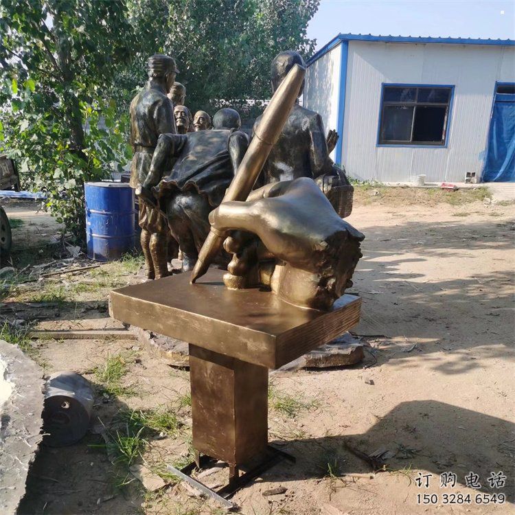 湖州手握鋼筆雕塑，街道標(biāo)識，玻璃鋼手握鋼筆雕塑廠家
