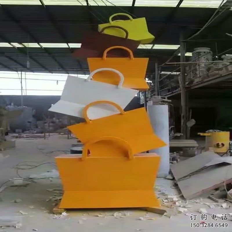 江北烤漆挎包雕塑制造商，室外軟裝，景觀挎包雕塑制作