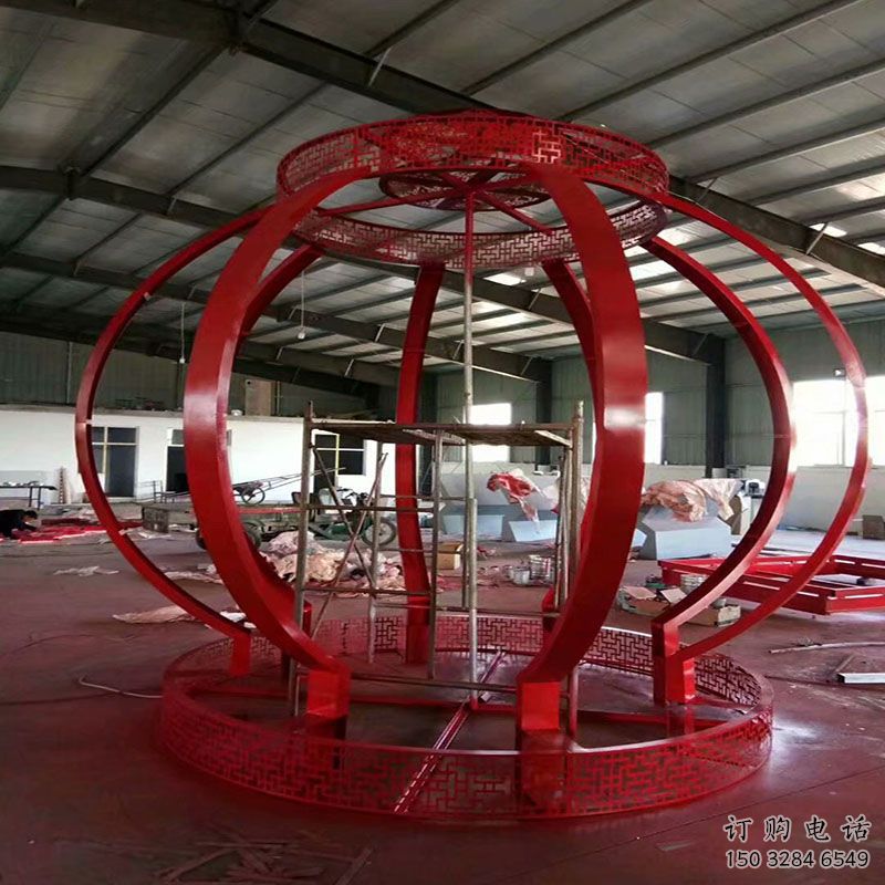 南岸景觀燈籠雕塑優(yōu)選，陸地擺件，園林不銹鋼燈籠雕塑供應