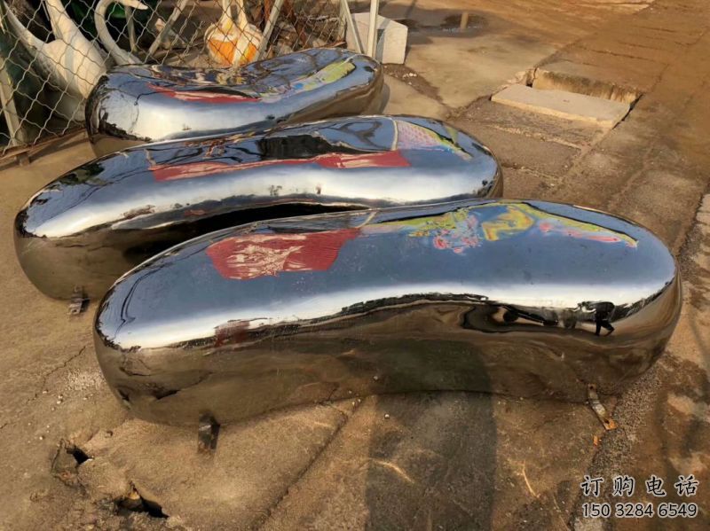 涪陵坐凳雕塑，小區(qū)園林雕塑，不銹鋼鏡面效果
